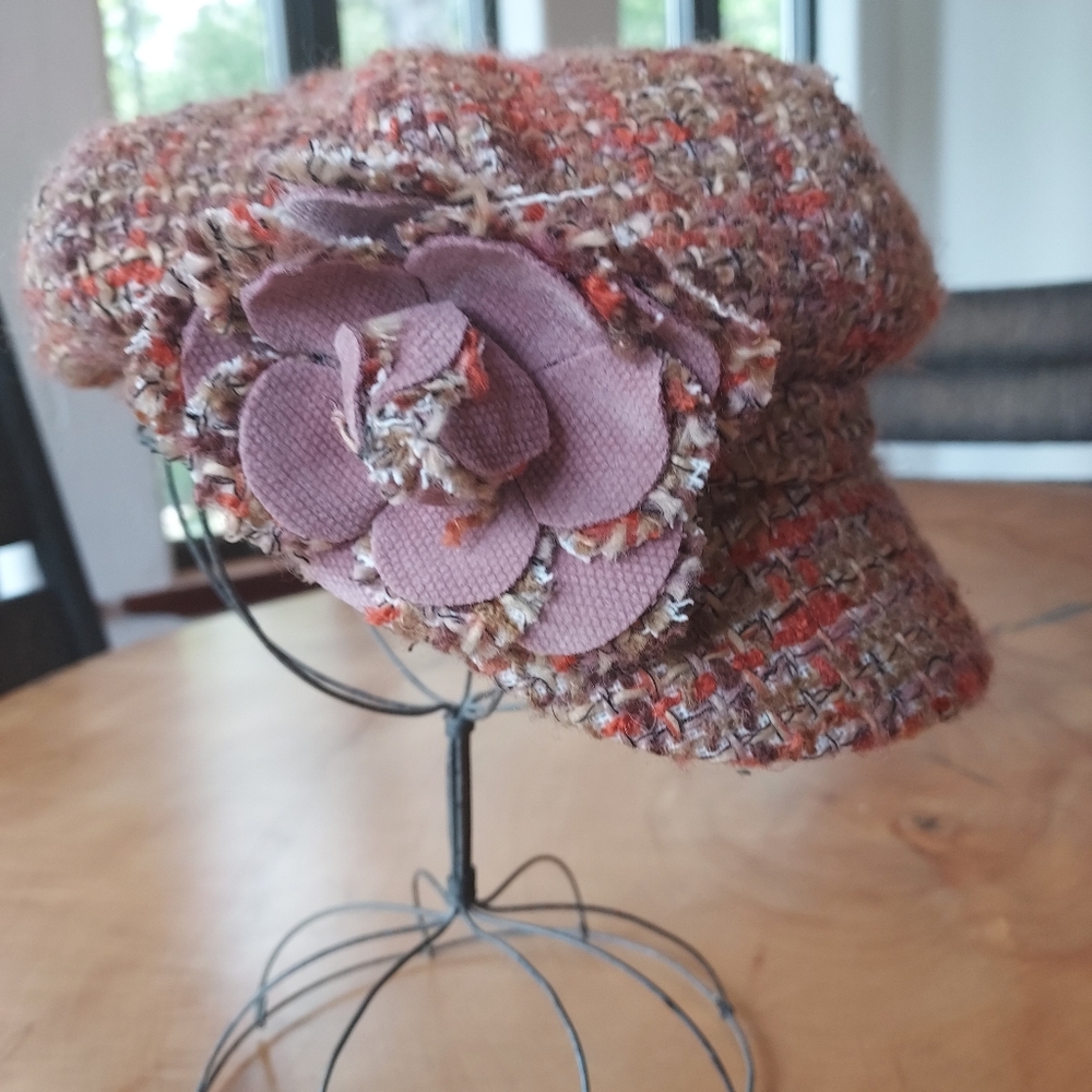 Ann Taylor Loft cap